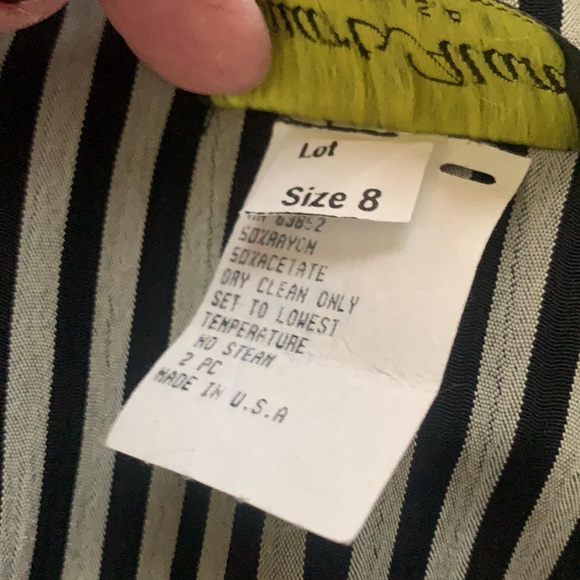 Stuart Alan Black w/Sage Jacket & Sage Pleated Skirt, Size 8 MAKE AN OFFER!!! - Picture 7 of 11